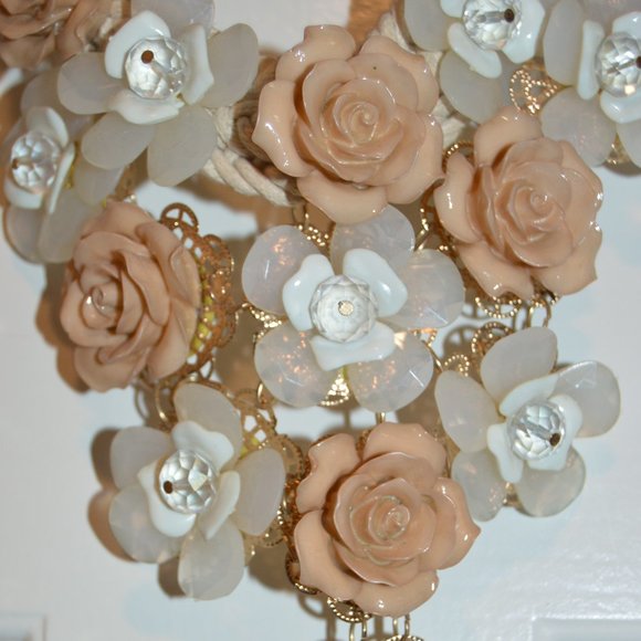 Oversized Bib Necklace - Picture 2 of 2